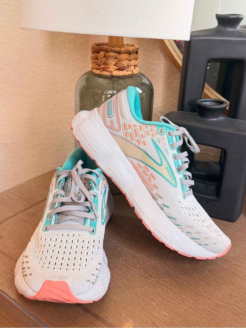 Brooks Lightweight Women's Running Sneakers - Mint & Coral